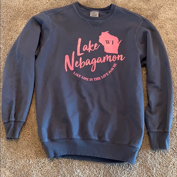 Port and Company Tops - NWOT- Wisconsin Crewneck sweatshirt